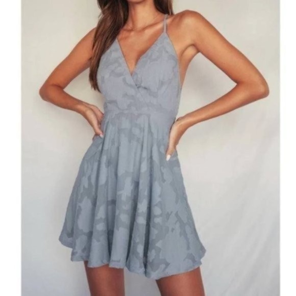 Lulus Days of Beauty Floral V-Neck Front Mini Dress in Dusty Blue Size S NWT